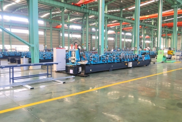 Fully Automatic Changeable CZ Purlin Roll Forming Machine