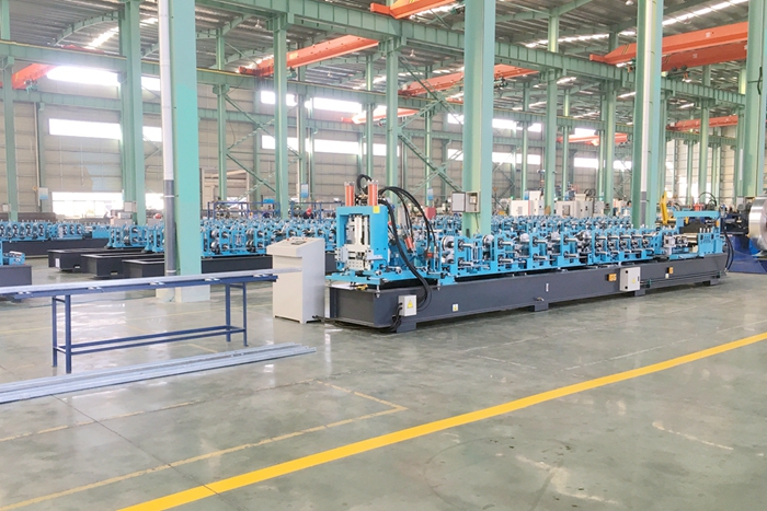 C80Z120-300SM CZ Purlin Roll Forming Machine (Hot Sale)