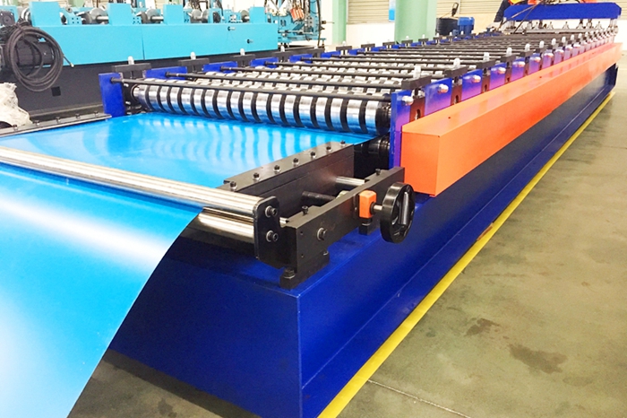 YX28-195-780/975 Tile Roof Roll Forming Machine